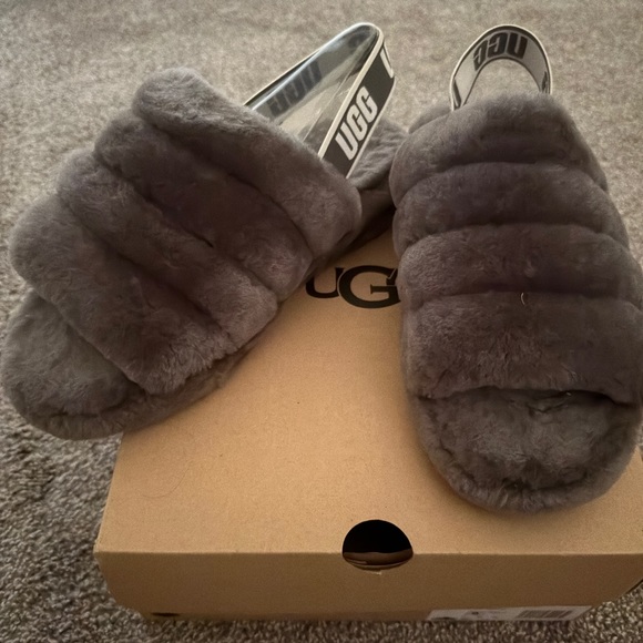 Fluff yeah UGG slides - Picture 3 of 4